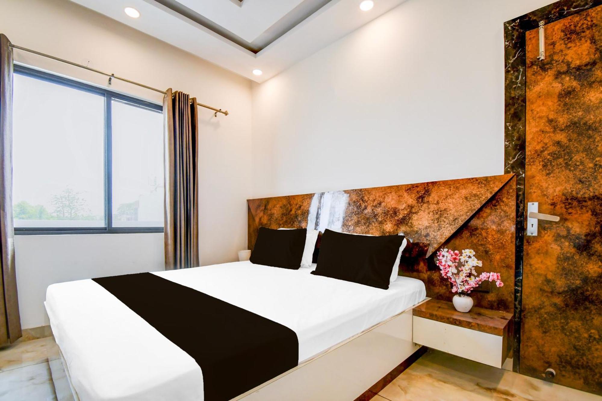 Hotel O Krishna Vatika Канпур Экстерьер фото